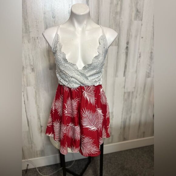 Summer romper - Picture 1 of 4